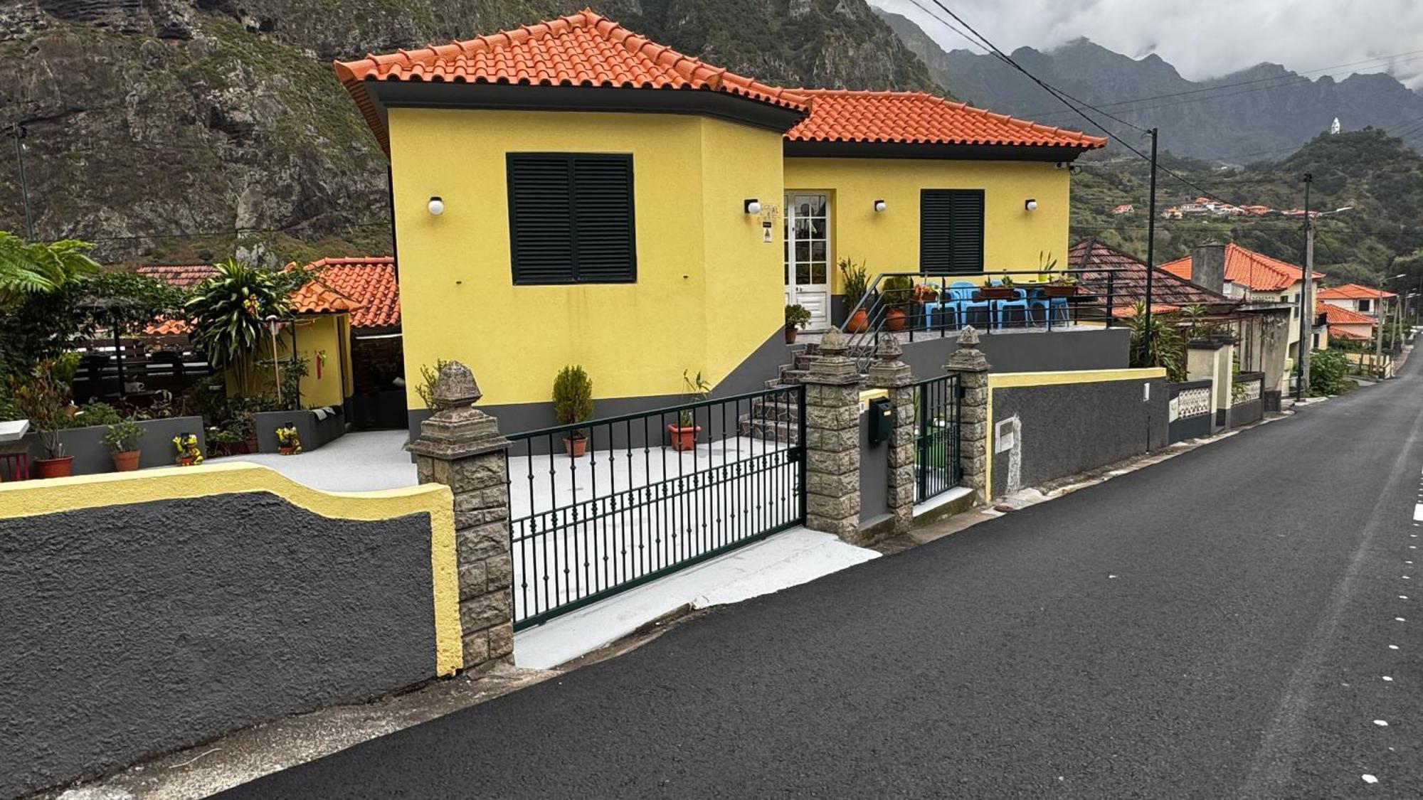Terra Cha Cottage,Feel Home, São Vicente Екстериор снимка